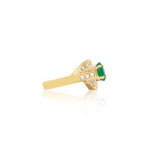 Oval Shape Emerald Fancy Set Ring